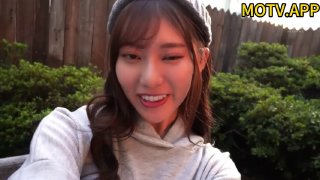 AI-真奈美桥友 女佣制服挑逗